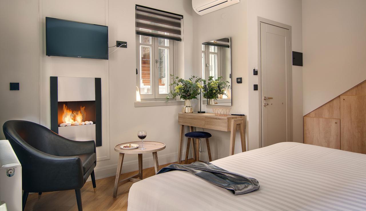 Hotel Boulgari อิโออันนินา ภายนอก รูปภาพ