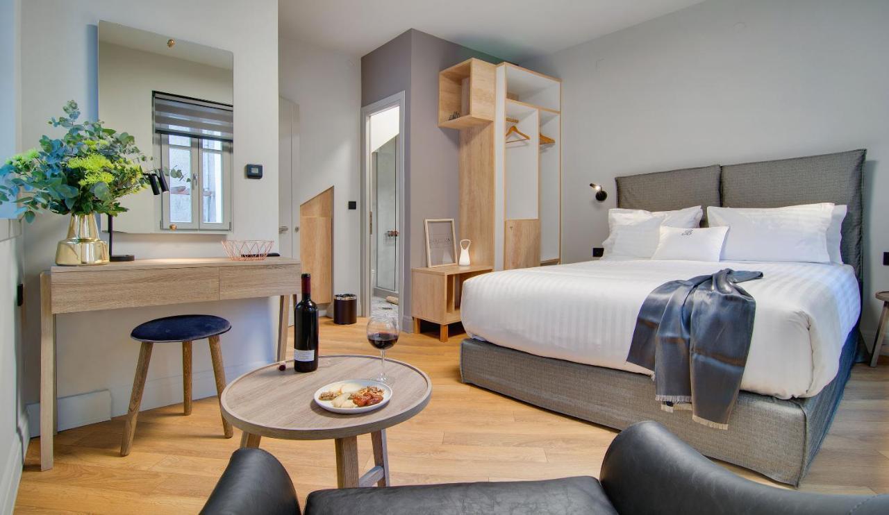 Hotel Boulgari อิโออันนินา ภายนอก รูปภาพ