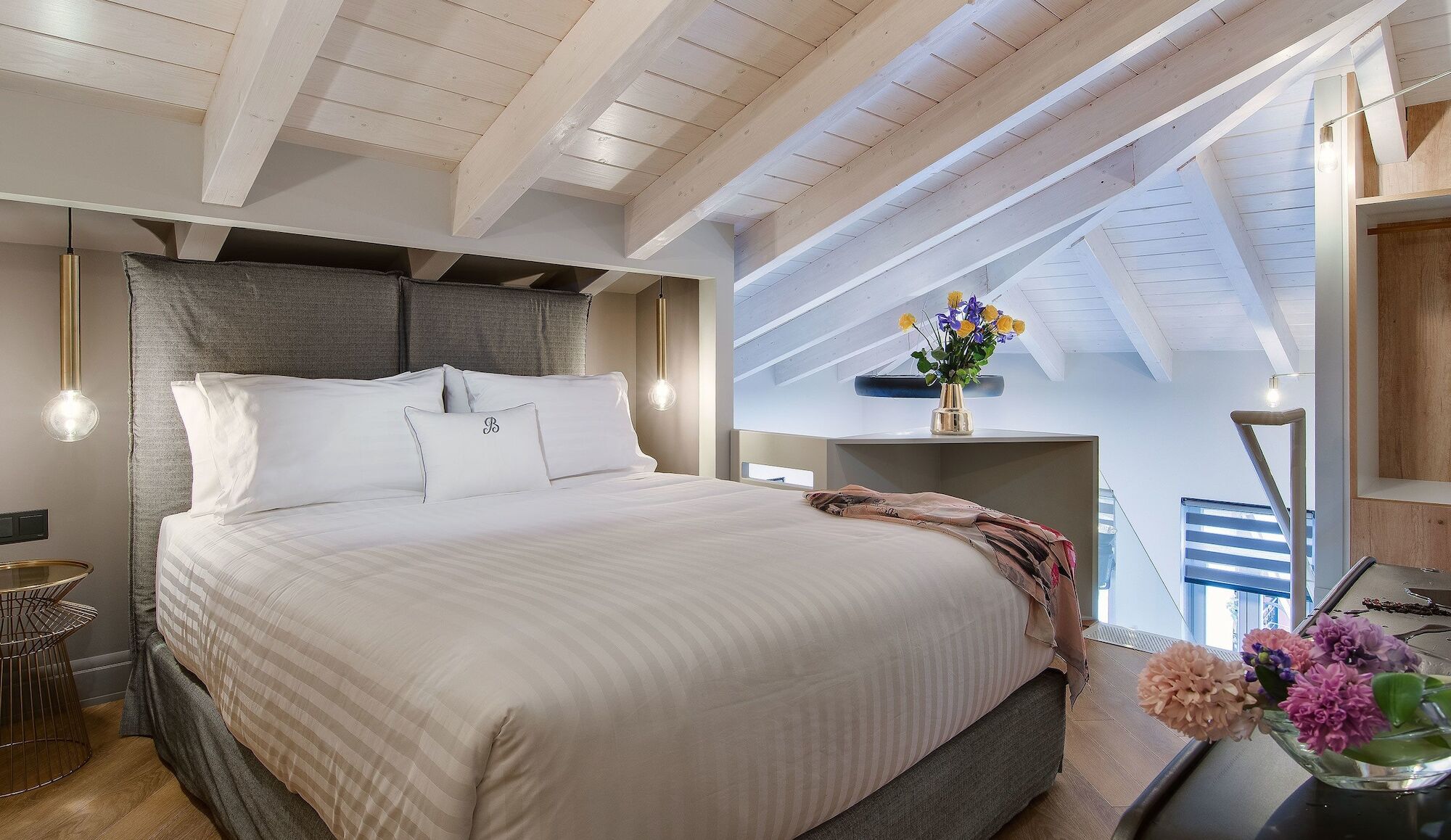 Hotel Boulgari อิโออันนินา ภายนอก รูปภาพ