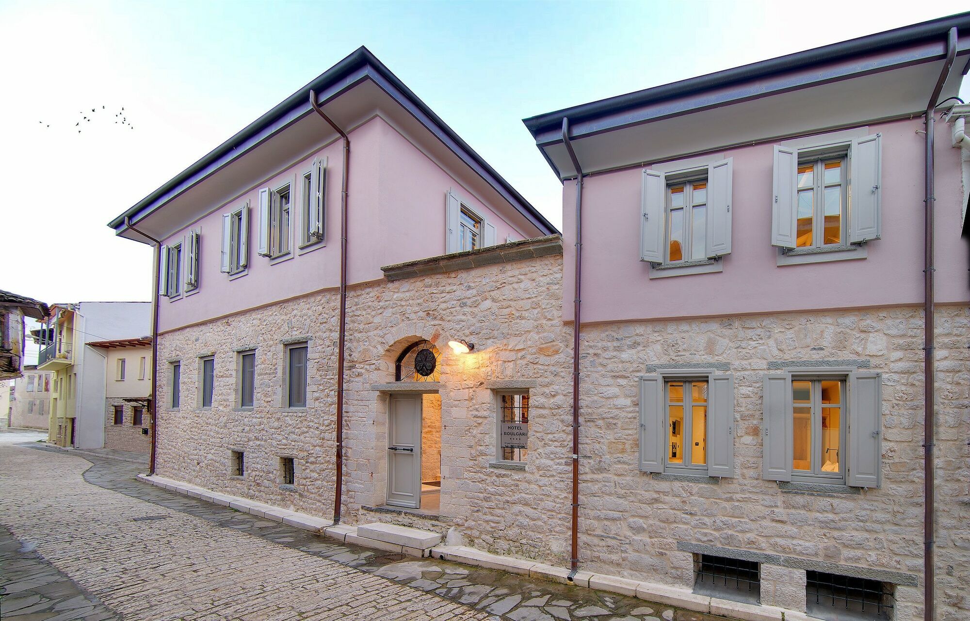 Hotel Boulgari อิโออันนินา ภายนอก รูปภาพ
